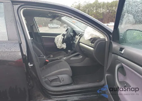 2009 Volkswagen Jetta S from USA, damaged, VIN 3VWJZ71K39M099519